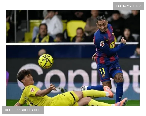 拉菲尼亚远射技惊四座，精彩进球集锦引爆全场