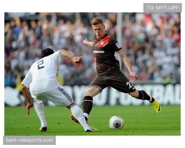 霍村状态回暖强势崛起，全力冲击德甲冠军