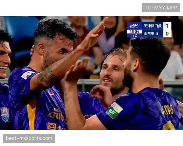 山东泰山战术混乱引危机，豪门地位岌岌可危？