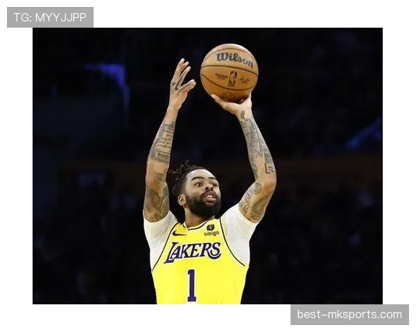 拉塞尔篮下防守主导内线，盖帽数显著领先同期中锋